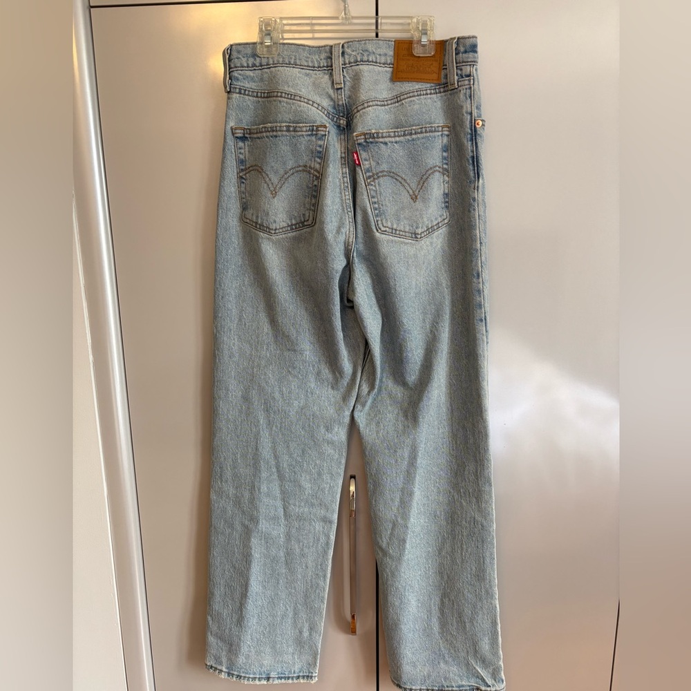 Levi’s Ribcage Straight Ankle jeans, size 27x29